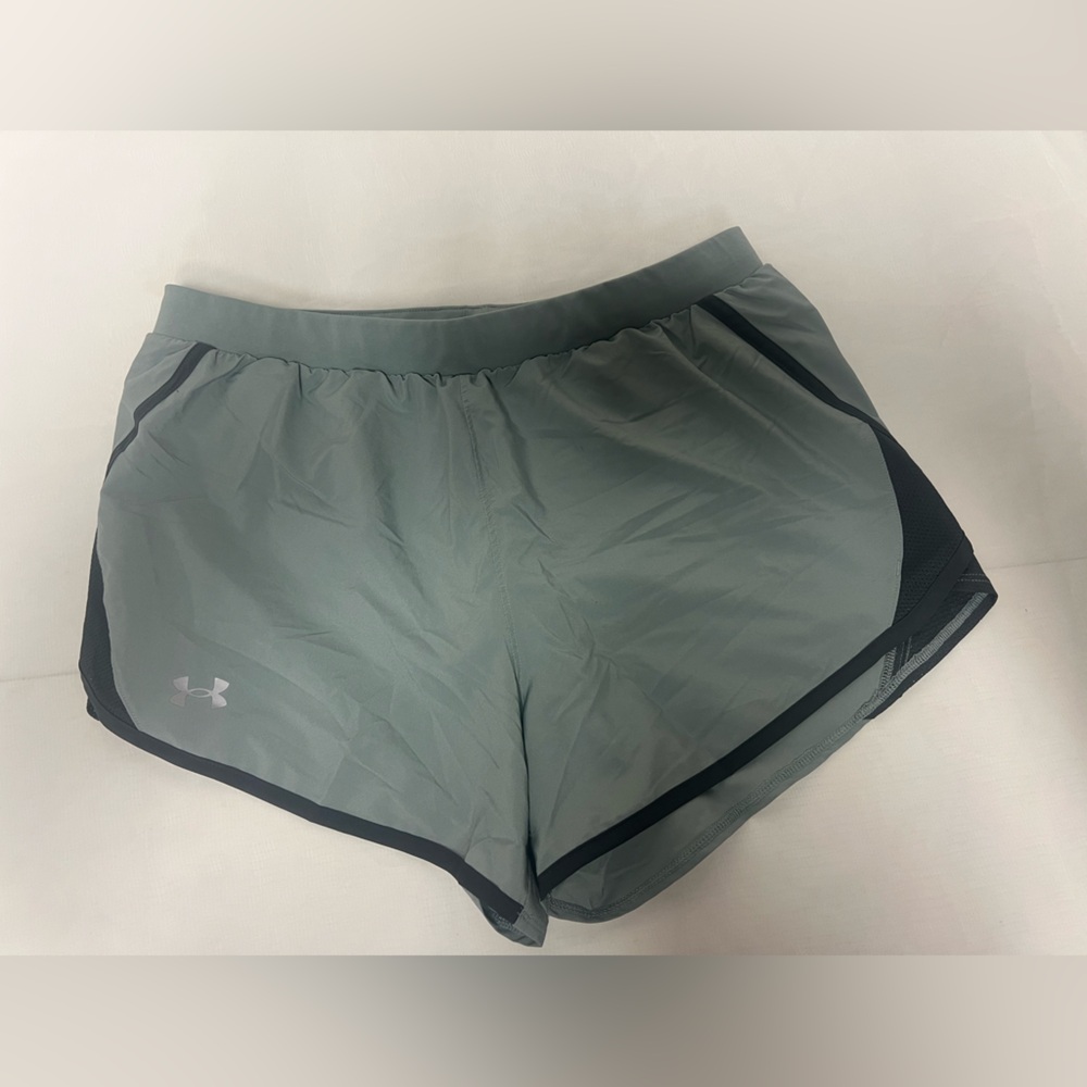 Under Armour Green Fabric Size Large